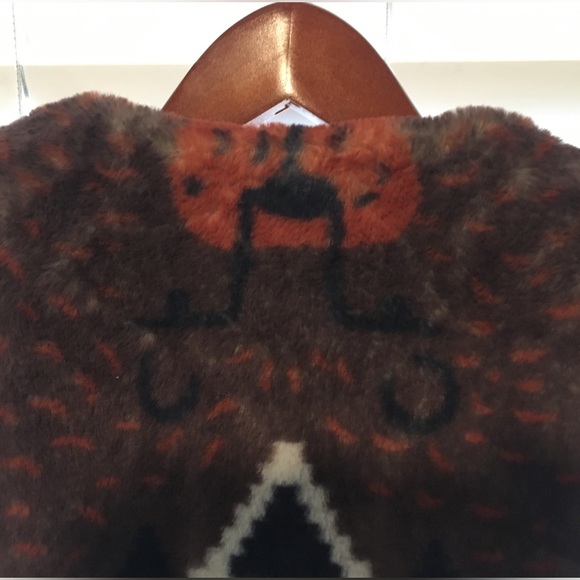 Bearskin Children’s Vest - Picture 3 of 4